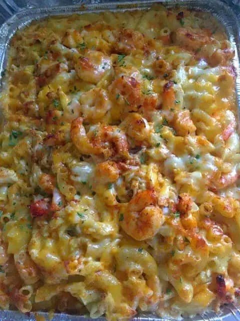 Seafood Mac and Cheese 480195870_2168172456950612_1733876925616592193_n