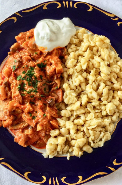 Hungarian Mushroom Paprika Recipe - Culinary Hungary🇭🇺. Capture d’écran 2025-04-29 165332