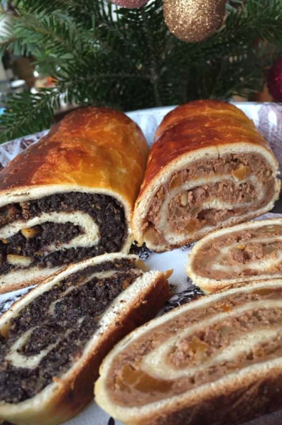 🎄 Hungarian Beigli – Christmas Poppy Seed & Walnut Roll Cake Screenshot 2025-08-31 192452