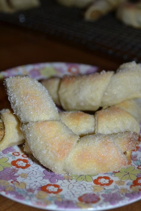 Hungarian Nut Cookies 🇭🇺. 078656342fa37ff3b02b59db32d97b1f