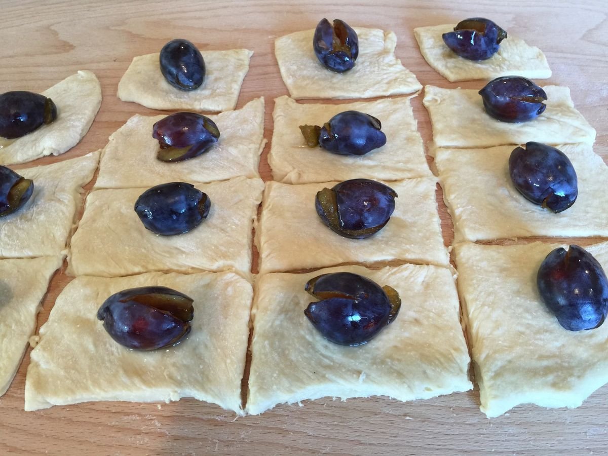 Traditional Plum Dumplings Recipe | Dumplings filled with Plums🇭🇺 623d0eade5737125ccde84ab7c0e7f11