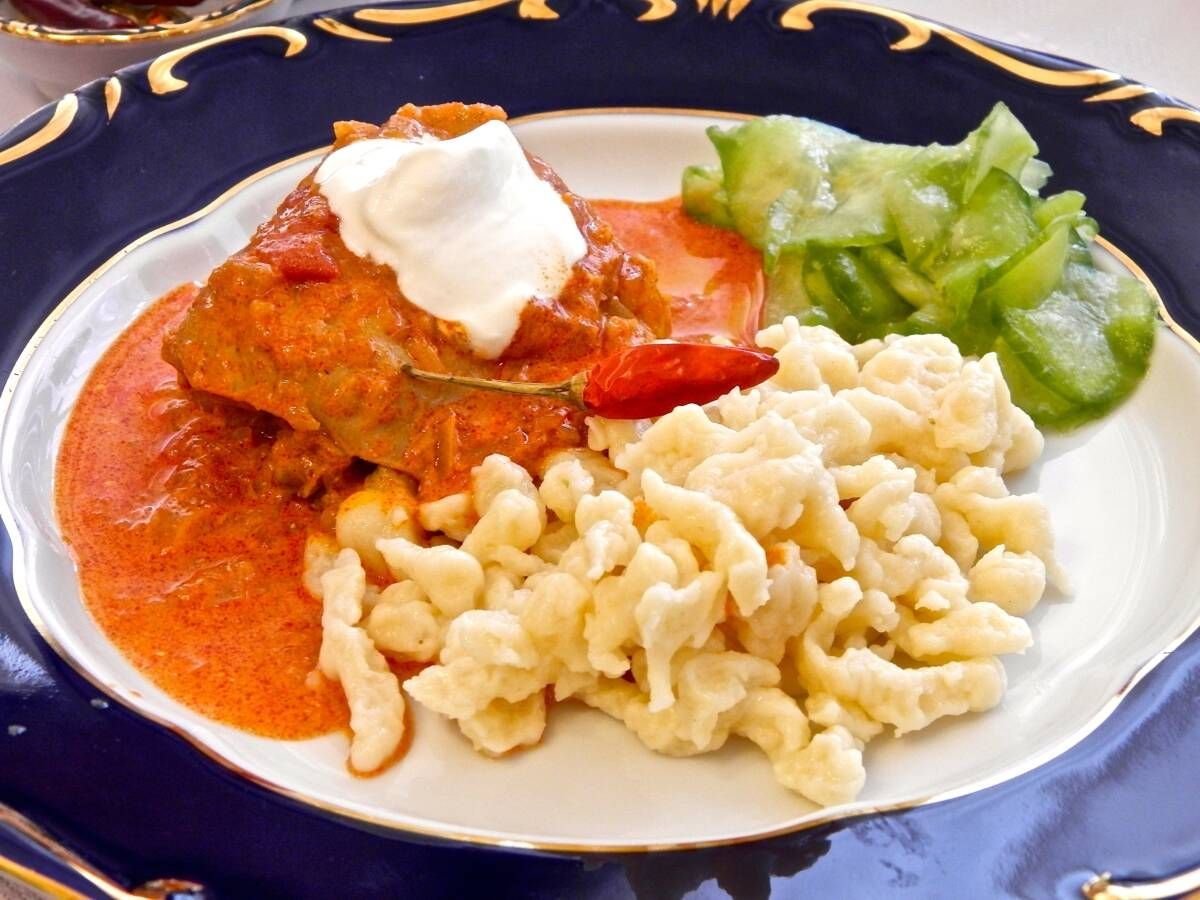 Hungarian chicken paprika with spaetzleðŸ‡ðŸ‡º. 9e3b922e2ccb6d79d31d337e88011228