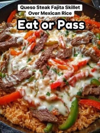 Cheesy Skillet Steak Fajitas with Mexican Rice 557692306_728380260214744_8315187082454738541_n
