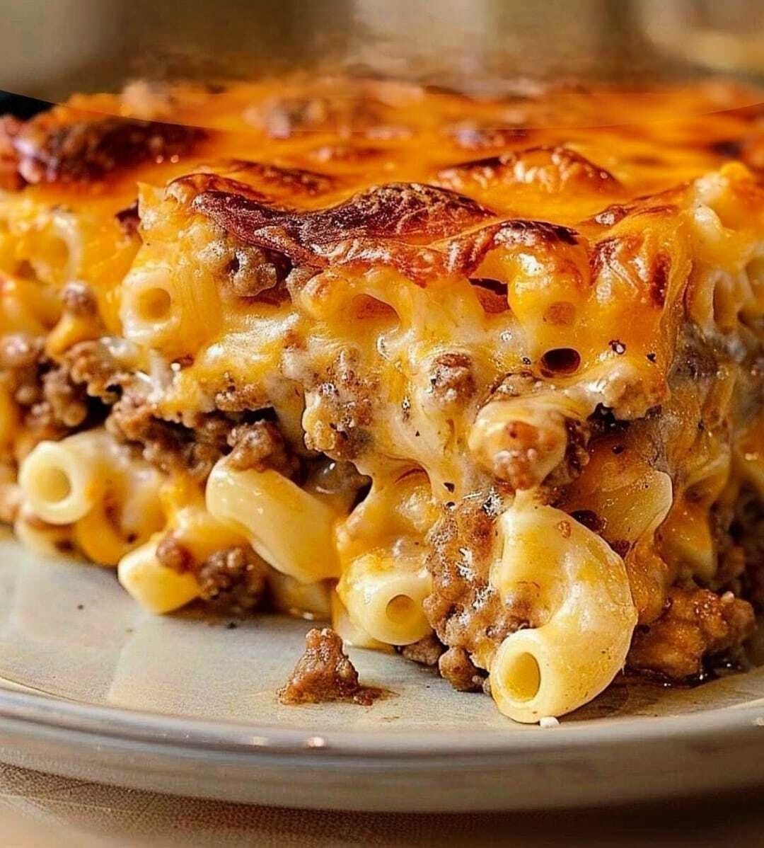 Mac and Cheese Meatloaf Casserole 583626797_2016825935762672_5477410110032889749_n