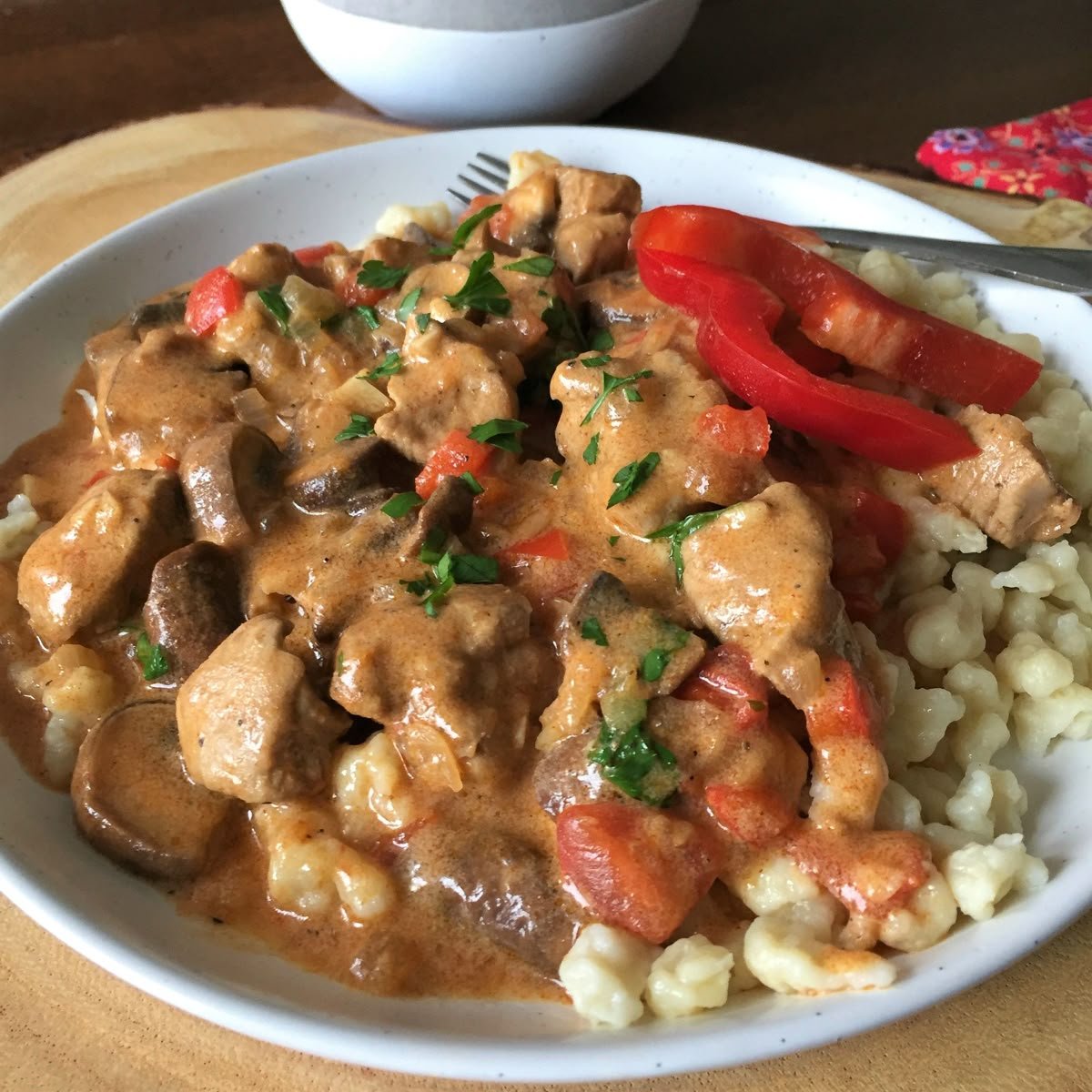 Hungarian Creamy Pork Mushroom Paprikás (Sertés Gombapaprika)🇭🇺 de875b325c1333973a25b267e8d0a9fe (1)