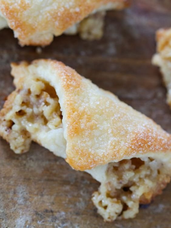 Nut Roll Cookies (Walnut Filling) 164cf3ad323587e6991a2d65fe568e83