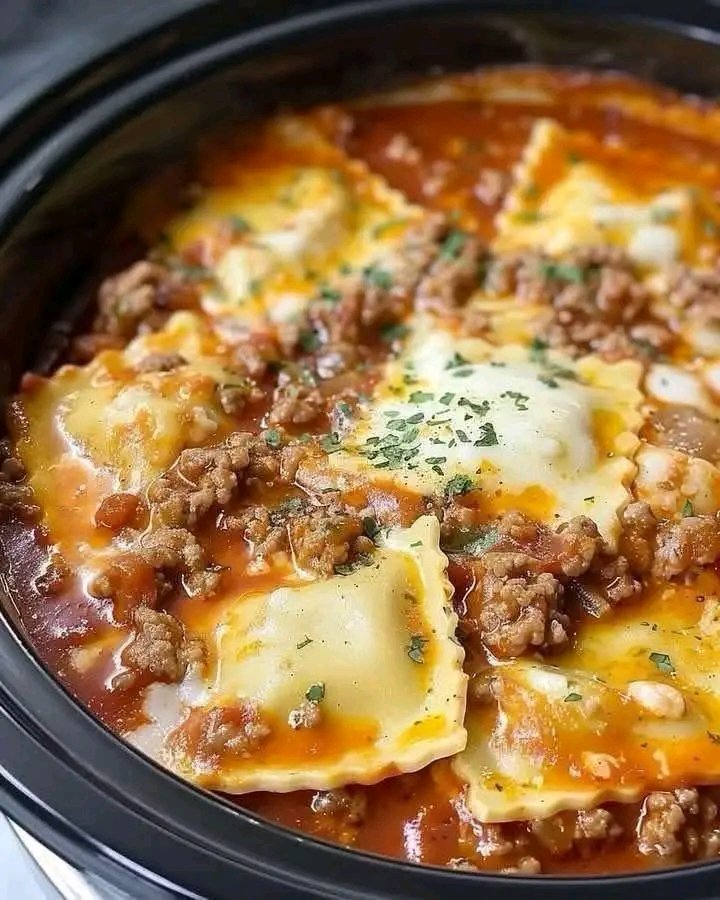 Crockpot Ravioli Lasagna 1766231576245