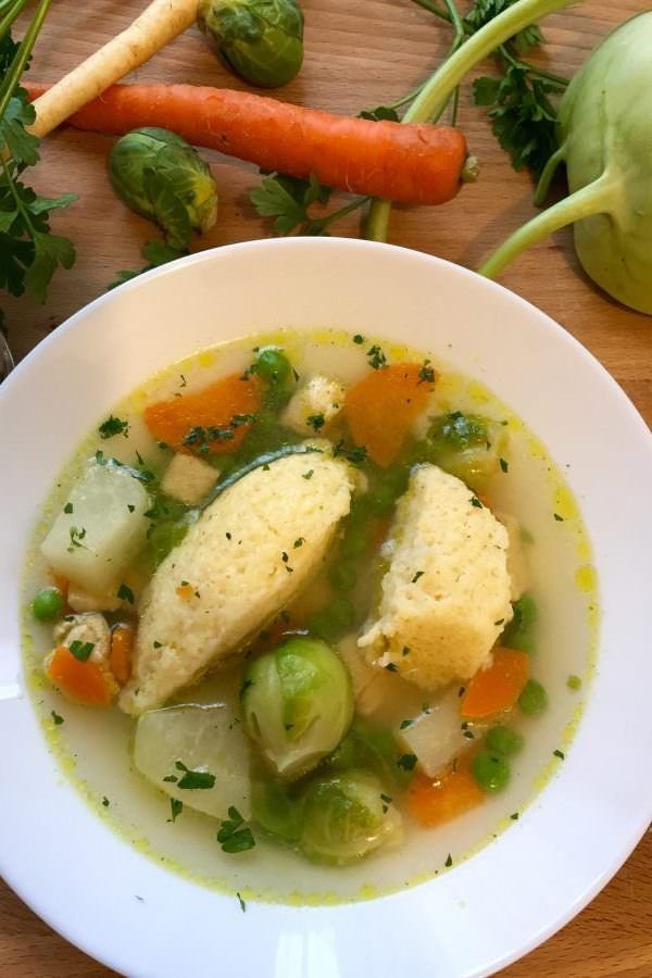 Hungarian Semolina Dumpling Soup - Grízgaluska leves 5540414b04758a44a2746fe00ea2cd9f (3)