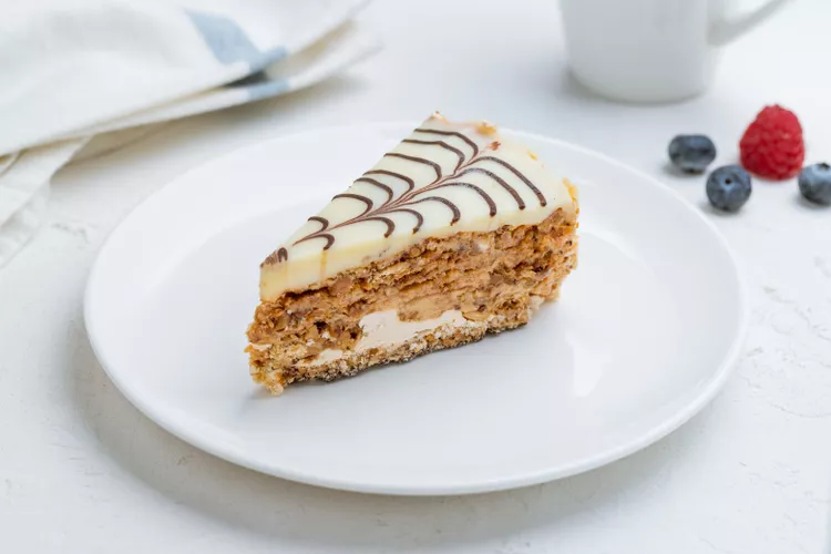 Hungarian Esterházy Torte Recipe GettyImages---1151273854-05876ed384e8459b8a08337d90a0e65a