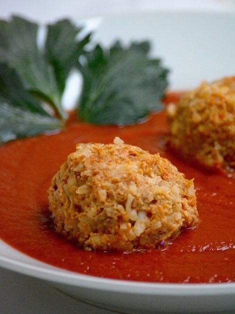 π
Hungarian Meatballs in Tomato Sauce 055edcf436b061e552df4492b6c2a619 (2)