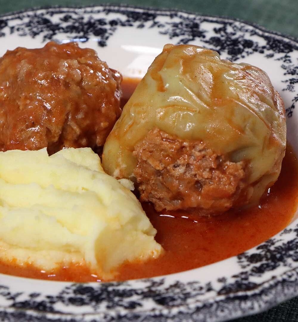 🇭🇺 Töltött Paprika (Hungarian Stuffed Peppers) e9de3bce95f5ad7a2d8ad6f652f67e87