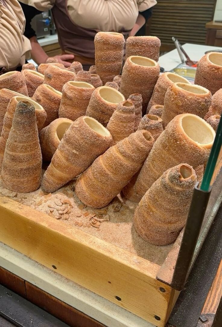 Hungarian Chimney Cake (Kürtőskalács) – Sweet Spiral Pastry Recipe 91fd4cd4617da7369713d1213df98dd8