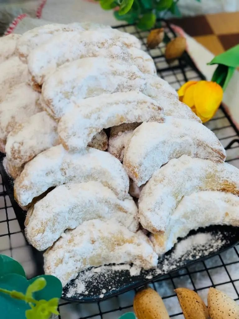 Hungarian Christmas Walnut Cookie Recipe- Hókifli d1ed47e4b19c7bd18e01181af92174ef